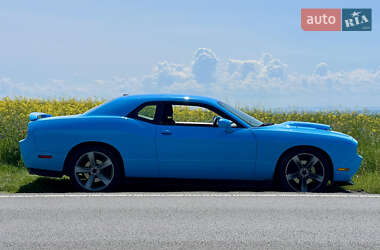 Dodge Challenger  2012