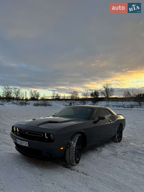 Dodge Challenger