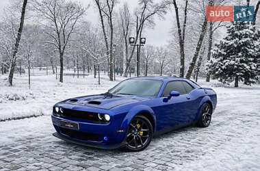 Dodge Challenger  2020