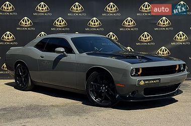 Dodge Challenger  2019