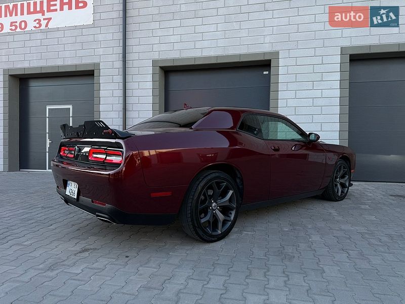 Купе Dodge Challenger 2017 в Киеве