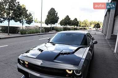 Dodge Challenger 2019
