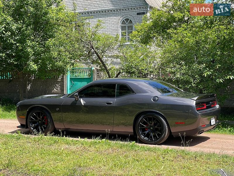 Купе Dodge Challenger 2018 в Житомире