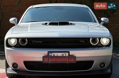 Dodge Challenger  2020