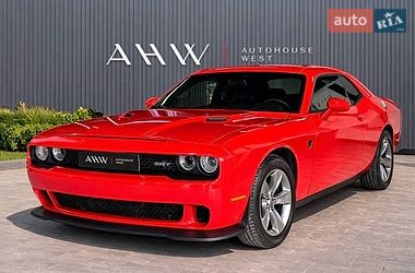 Купе Dodge Challenger 2016 в Львове Купе Dodge Challenger 2016 в Львове