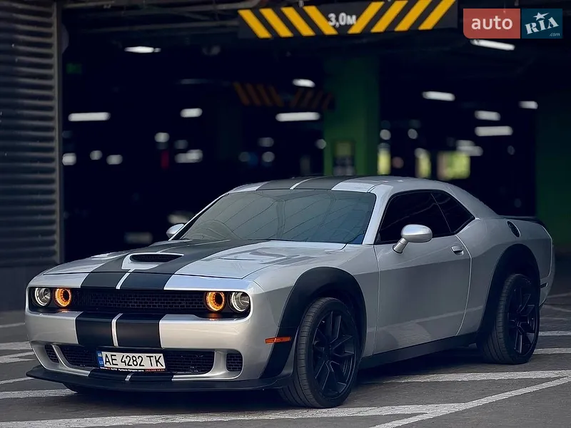 Dodge Challenger 2020