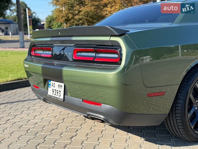 Купе Dodge Challenger 2018 в Кременчуге