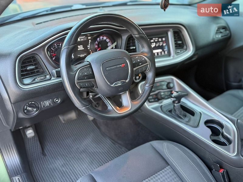 Купе Dodge Challenger 2018 в Кременчуге