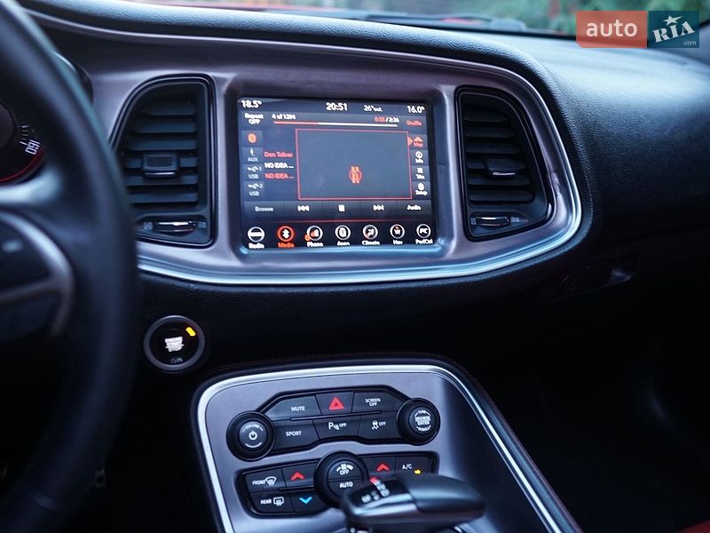 Купе Dodge Challenger 2018 в Шаргороде