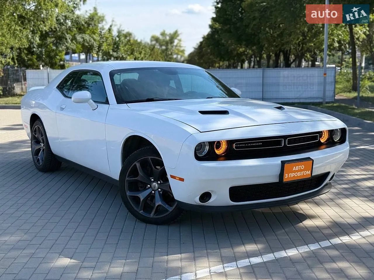 2019 Dodge Challenger - фото 1