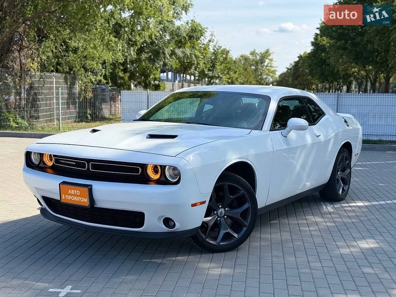 2019 Dodge Challenger - мініатюра 2