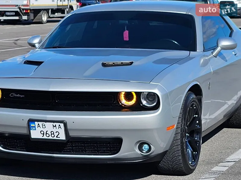 Dodge Challenger 2021