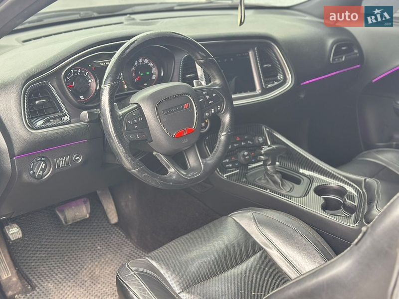 Купе Dodge Challenger 2016 в Виннице