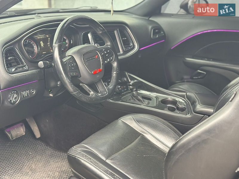 Купе Dodge Challenger 2016 в Виннице