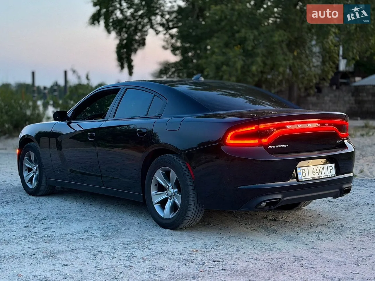2017 Dodge Charger - мініатюра 3