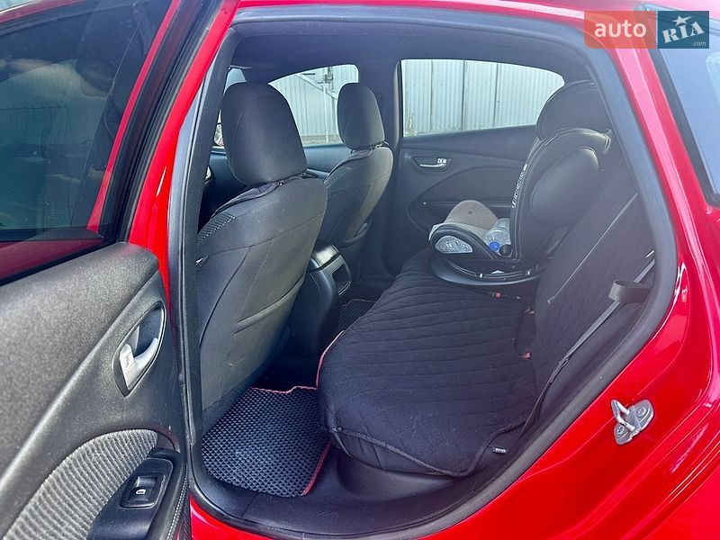 Седан Dodge Dart 2016 в Владимире