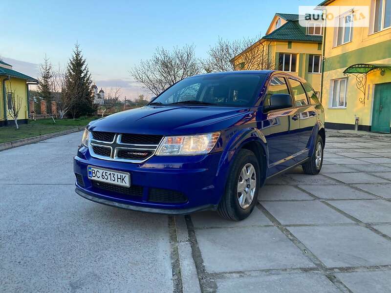 Минивэн Dodge Journey