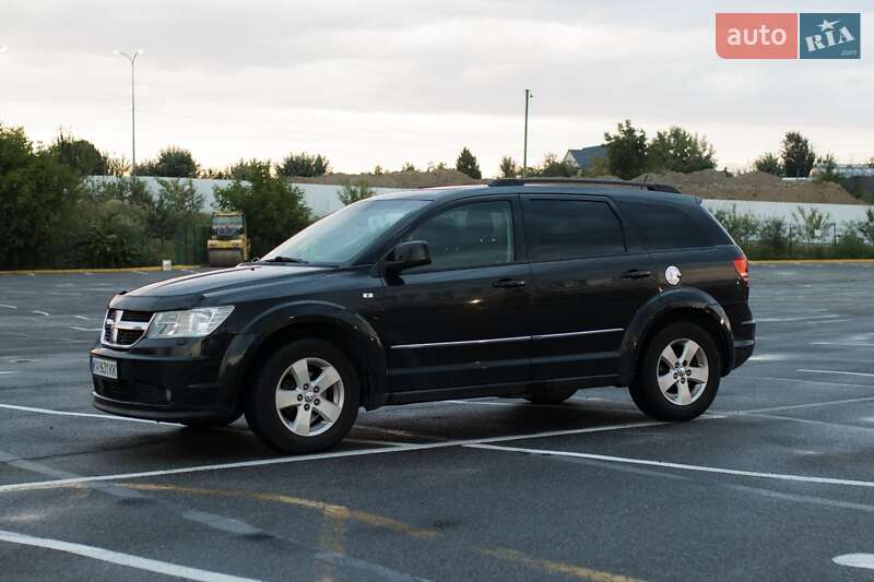 Легковые Dodge Journey