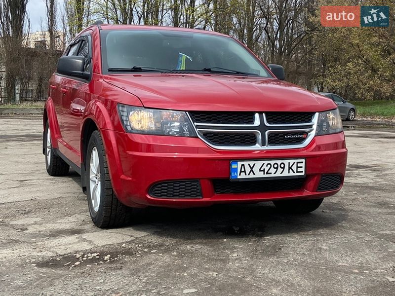Легкові Dodge Journey