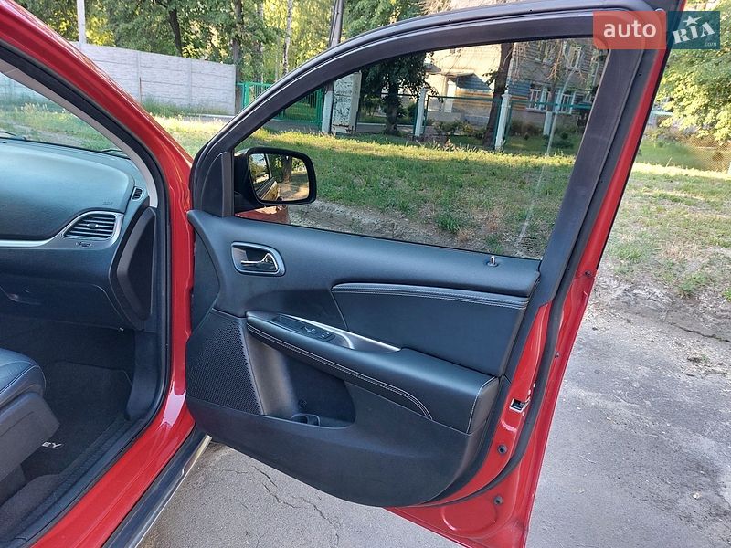 Внедорожник / Кроссовер Dodge Journey 2015 в Киеве