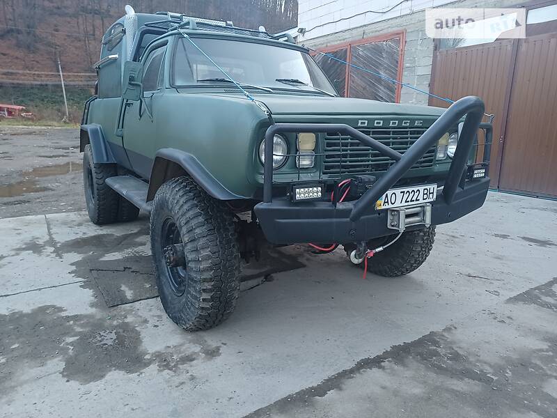 Легковые Dodge M 880