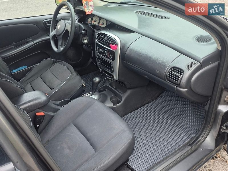 Седан Dodge Neon 2003 в Киеве