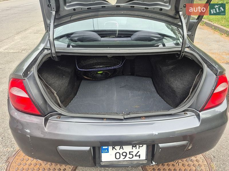 Седан Dodge Neon 2003 в Киеве