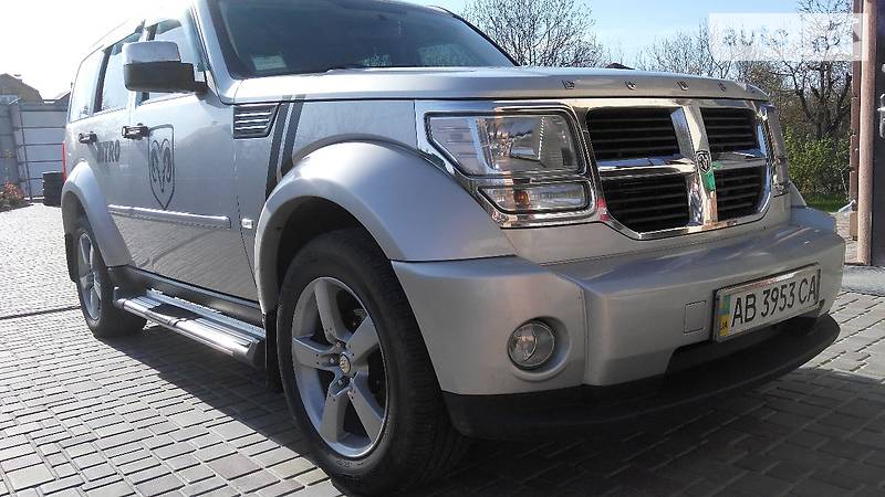 Dodge Nitro 2007 года