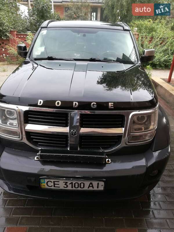 Внедорожник / Кроссовер Dodge Nitro 2007 в Черновцах