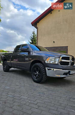 Dodge RAM 1500  2015