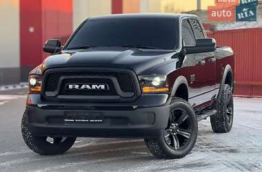 Dodge RAM 1500  2021