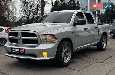 Dodge RAM 1500  2016