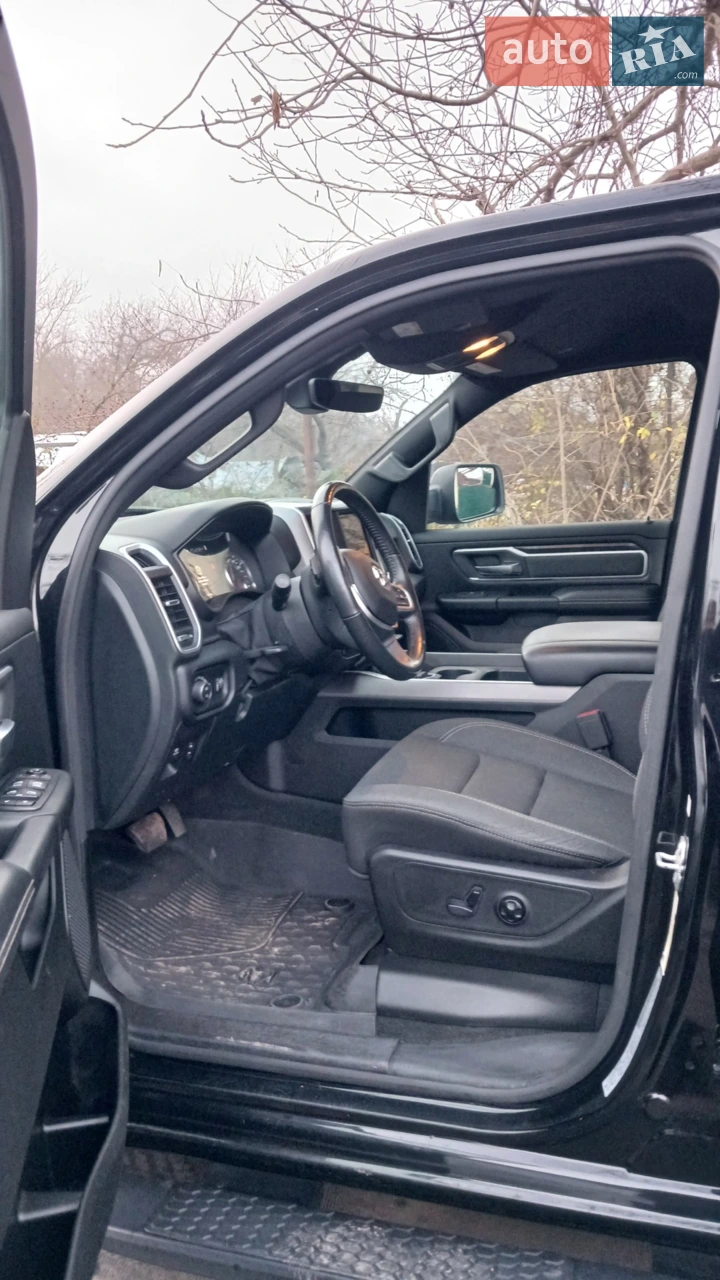 2020 Dodge RAM - мініатюра 5