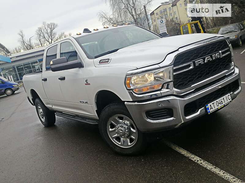 Легковые Dodge RAM 2500