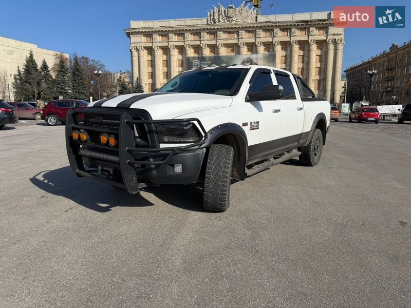 Пікап Dodge RAM 2500