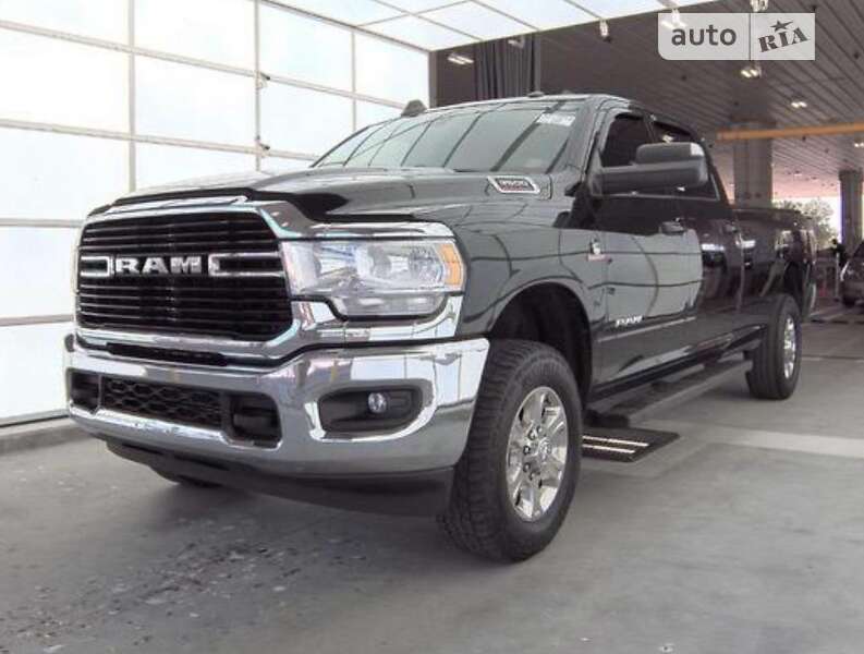 Легковые Dodge RAM 3500