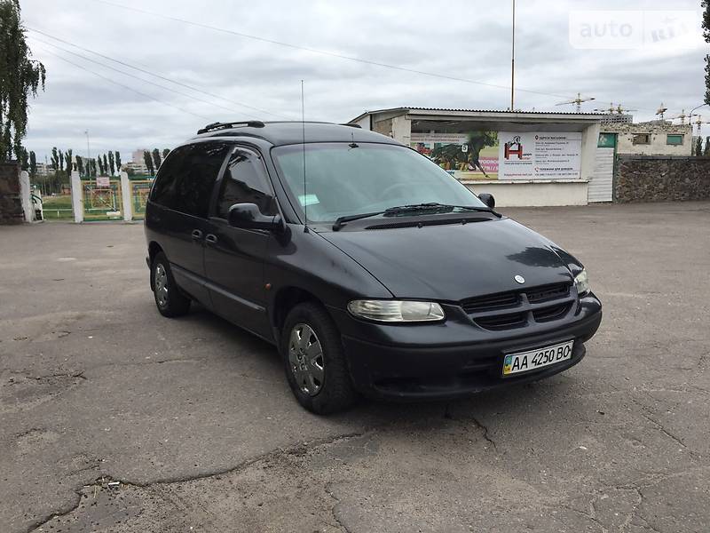 Dodge Ram Van 1998 года
