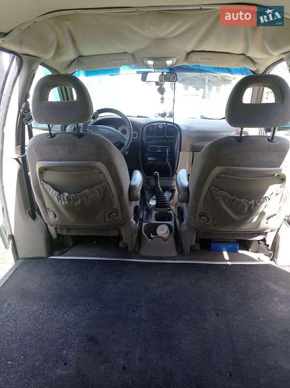 Минивэн Dodge Ram Van 2002 в Турийске фото 8 Минивэн Dodge Ram Van 2002 в Турийске