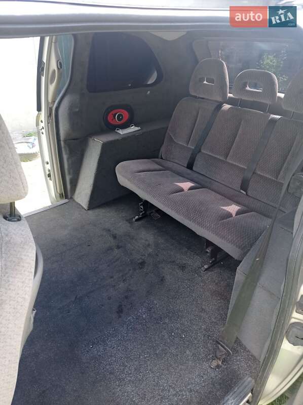 Минивэн Dodge Ram Van 2002 в Турийске фото 11 Минивэн Dodge Ram Van 2002 в Турийске