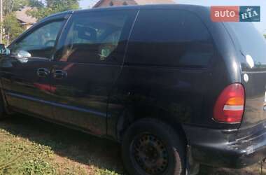 Dodge Ram Van  2000