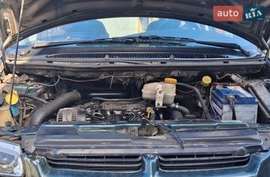 Dodge Ram Van  1998