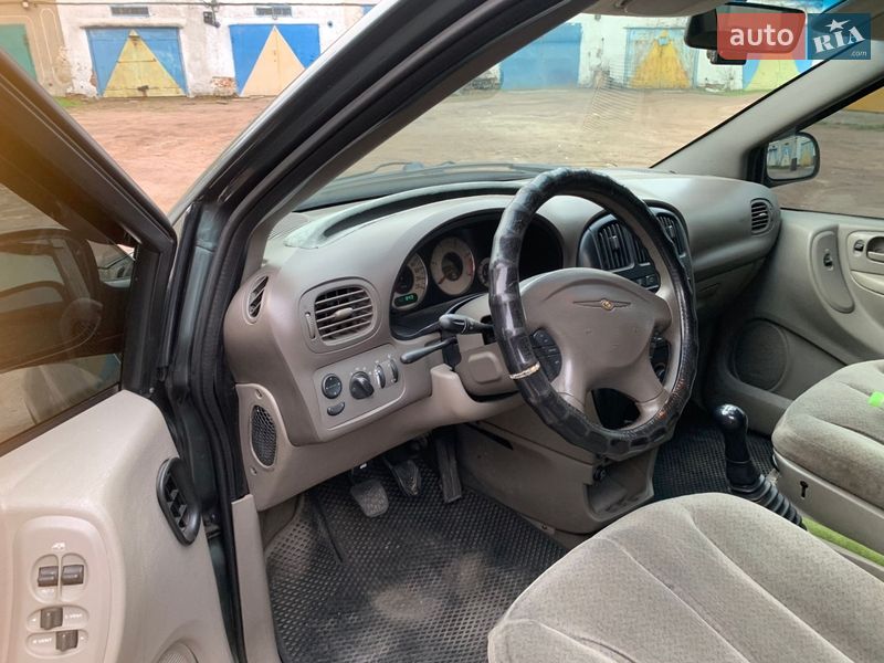 Мінівен Dodge Ram Van 2002 в Коростені