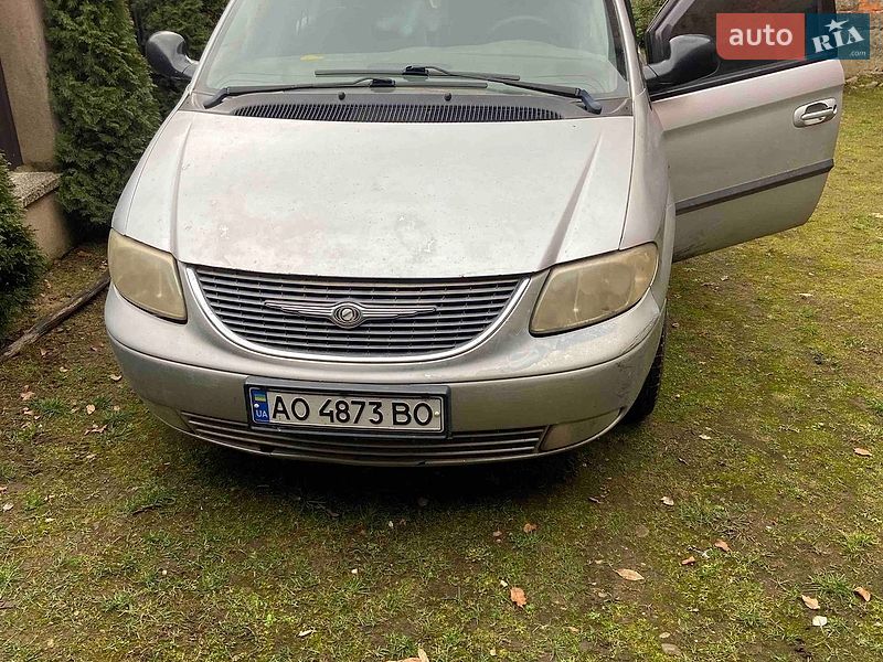 Минивэн Dodge Ram Van 2003 в Хусте