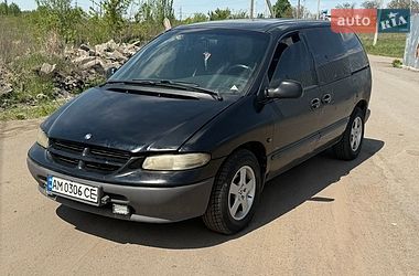 Мінівен Dodge Ram Van 2000 в Києві