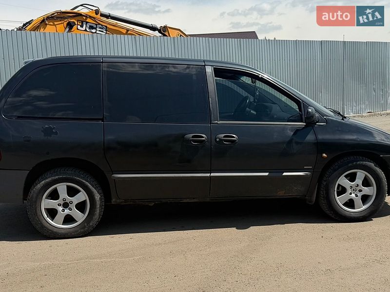 Мінівен Dodge Ram Van 2000 в Києві