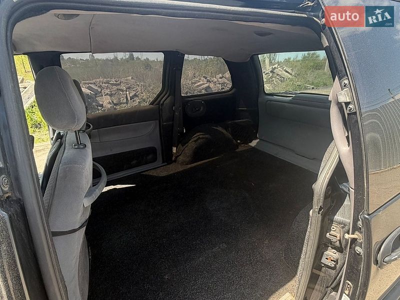 Мінівен Dodge Ram Van 2000 в Києві