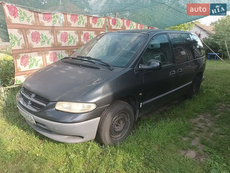 Dodge Ram Van