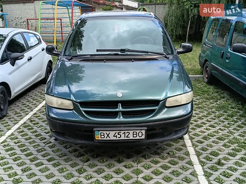 Dodge Ram Van
