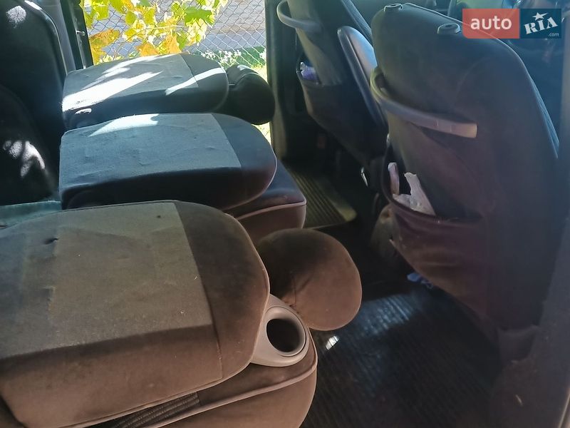 Минивэн Dodge Ram Van 1999 в Черновцах