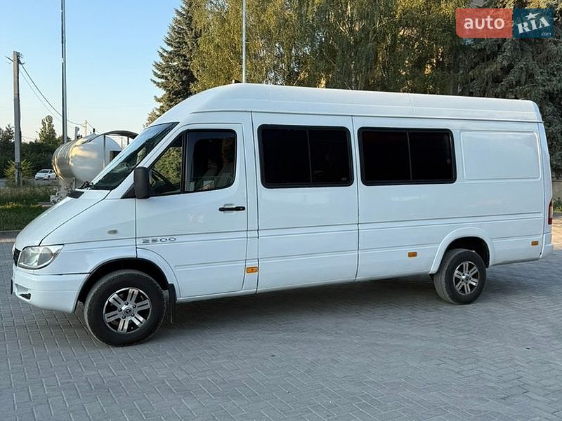 Минивэн Dodge Sprinter